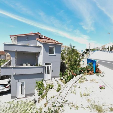 Apartments Mimi Primosten Luaran gambar