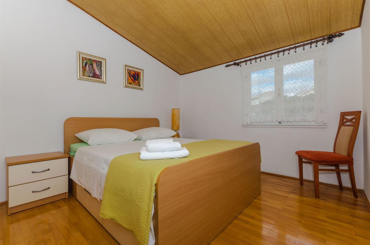 Apartments Mimi Primosten Luaran gambar